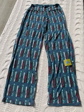 NWT Women's Kickee Pants Blue Patterned Lounge Pants Size Small
